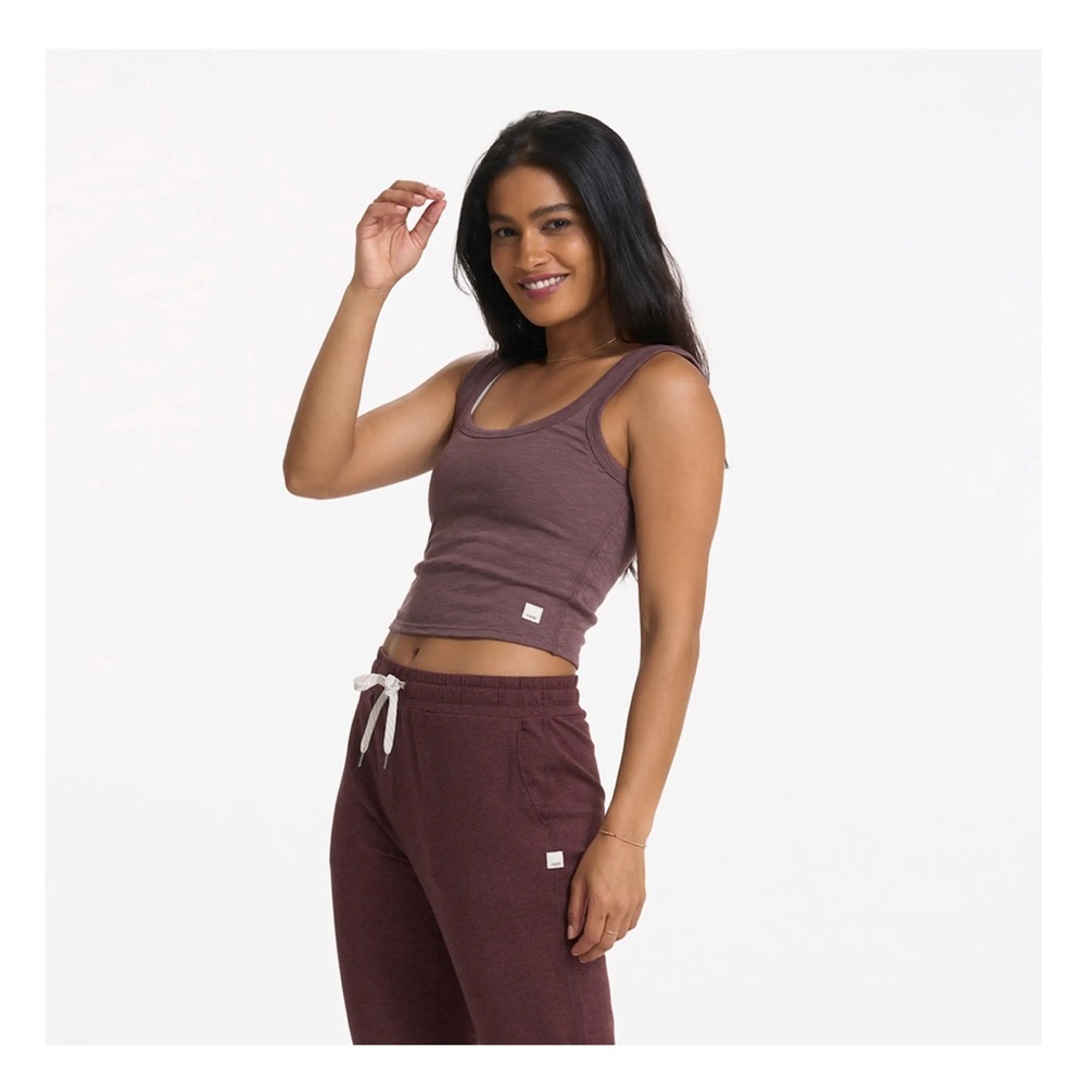 Vuori Sunrise Crop Tank - size XS (Chestnut) - NWT